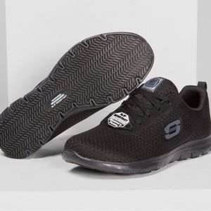Skechers Work Relaxed Fit Ghenter Bronaugh SR Water Resistant womens 9 mens 7.5